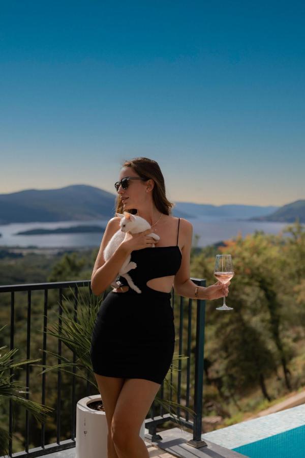 Bayview Hills Luxury Residences Tivat Exterior photo