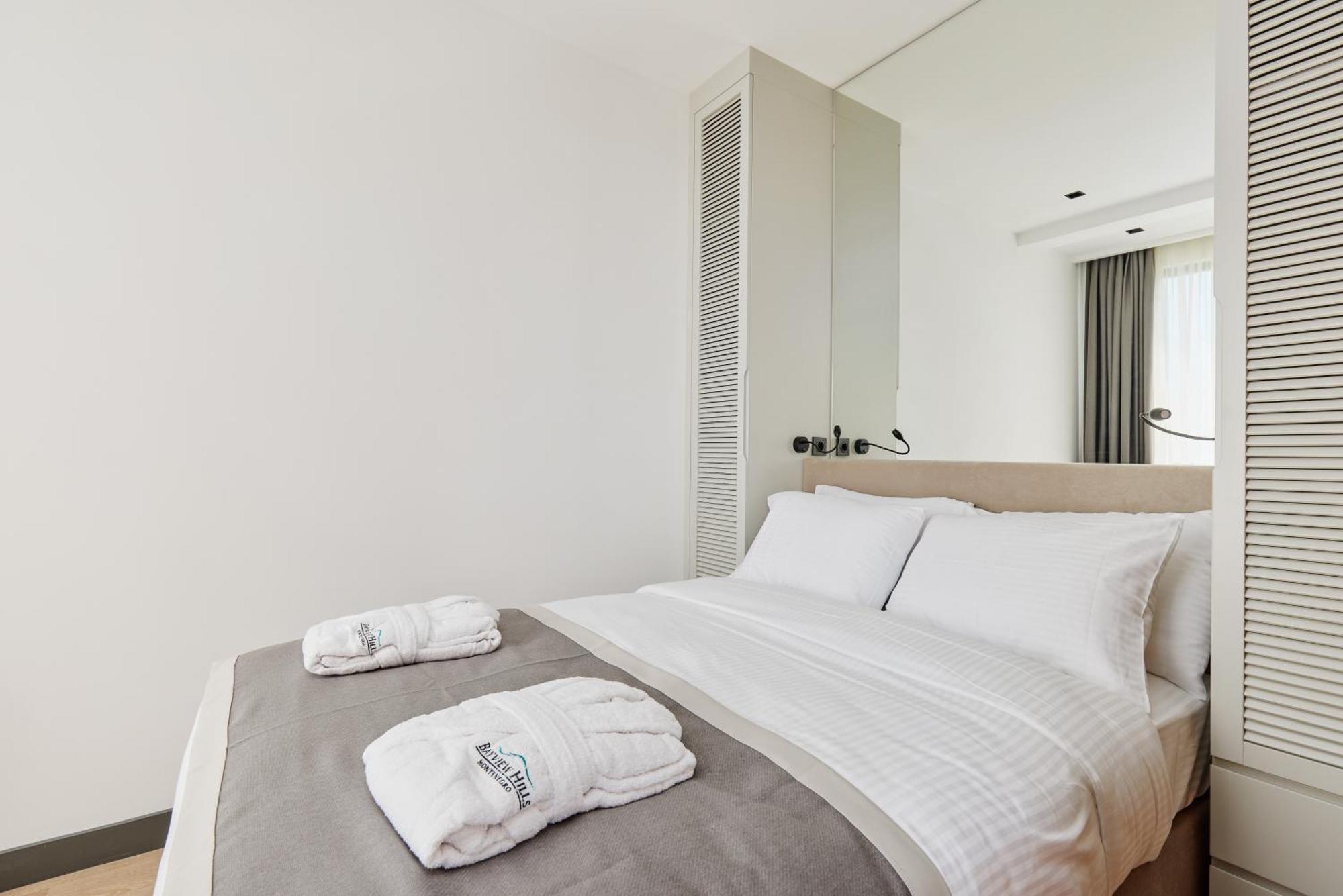 Bayview Hills Luxury Residences Tivat Exterior photo