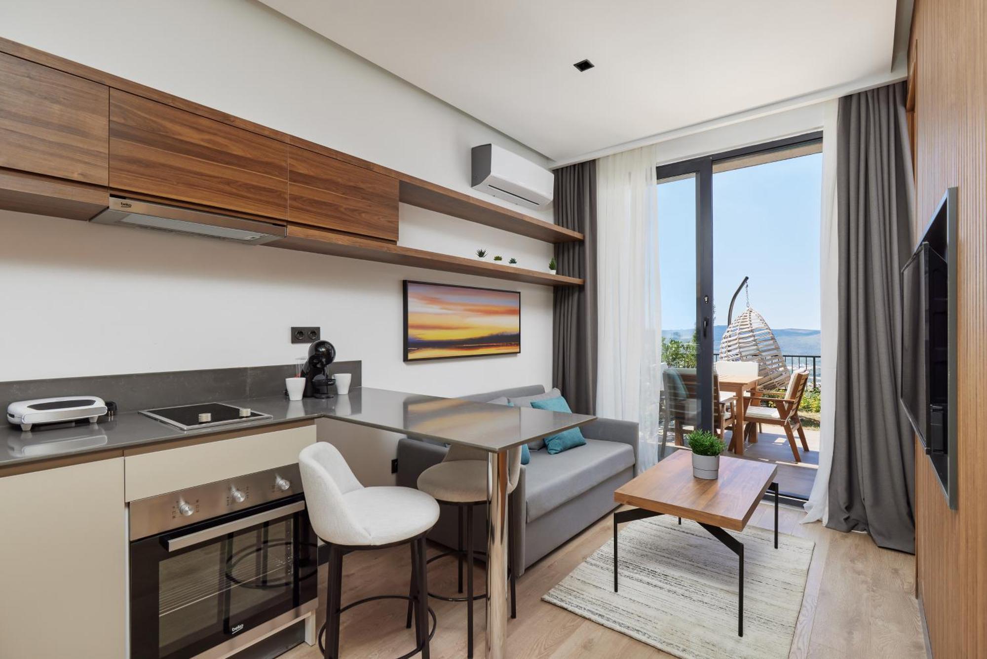 Bayview Hills Luxury Residences Tivat Exterior photo