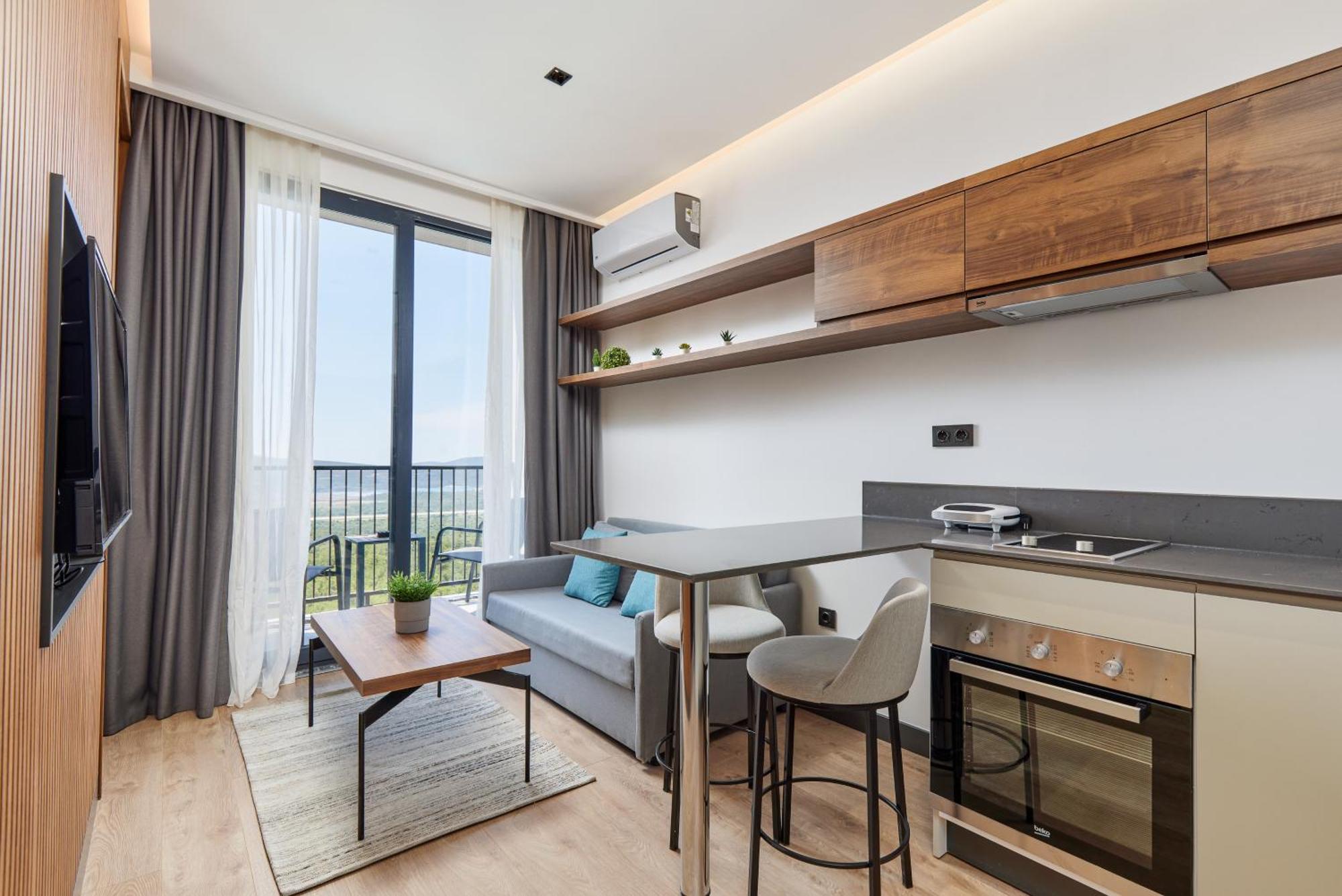 Bayview Hills Luxury Residences Tivat Exterior photo